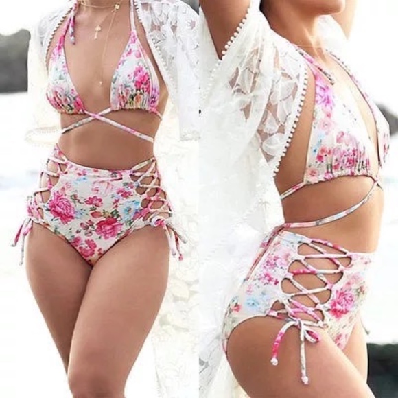 Trend Setter Diva Boutique Other - Unique Floral Print Cage tie swim